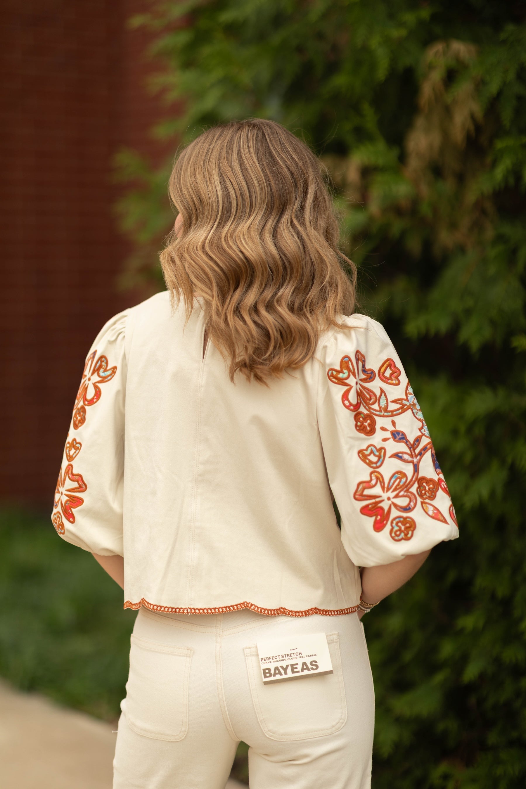 Floral Embroidered Puff Sleeve Top
