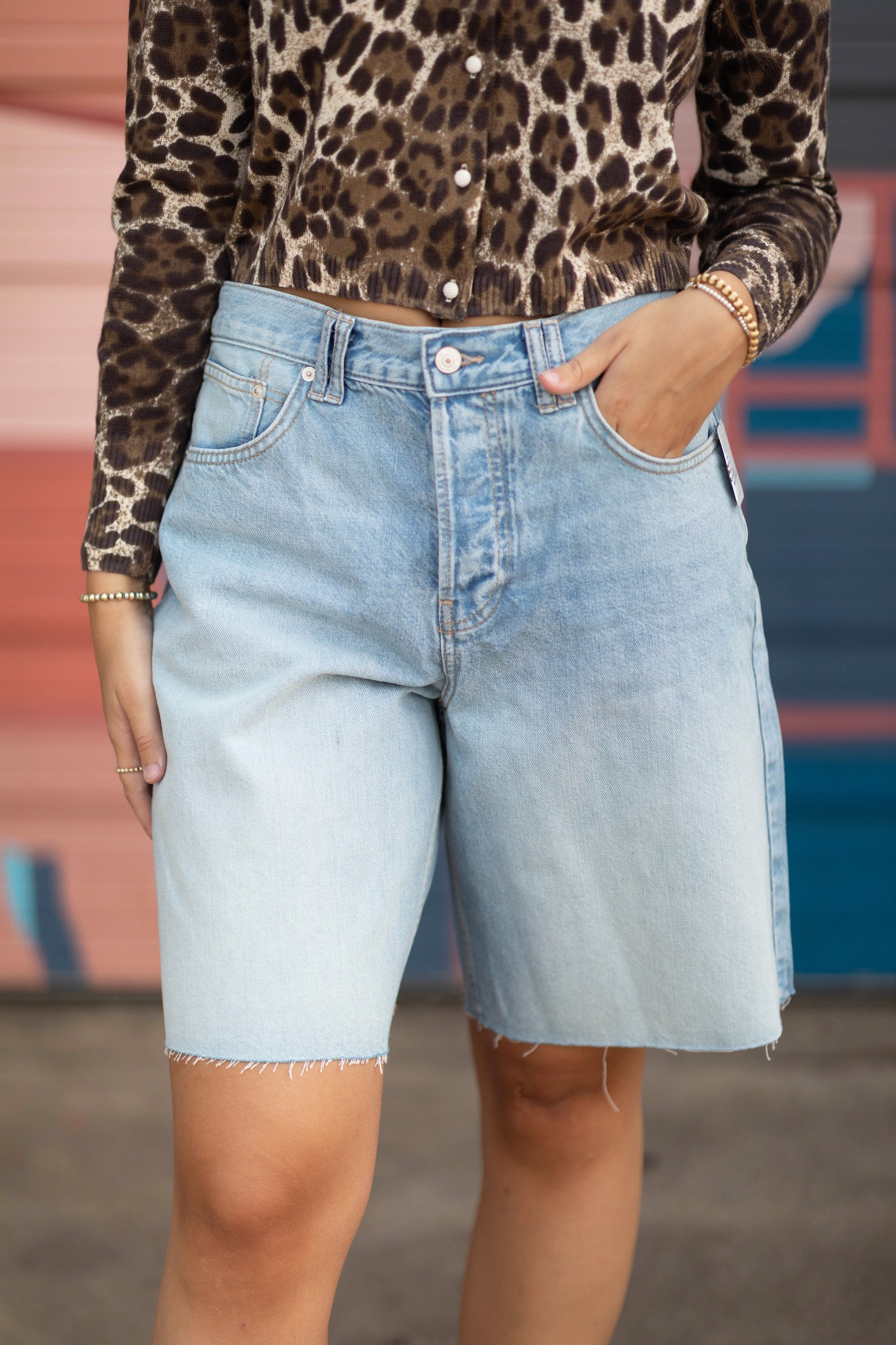 Montana Short Raw Hem