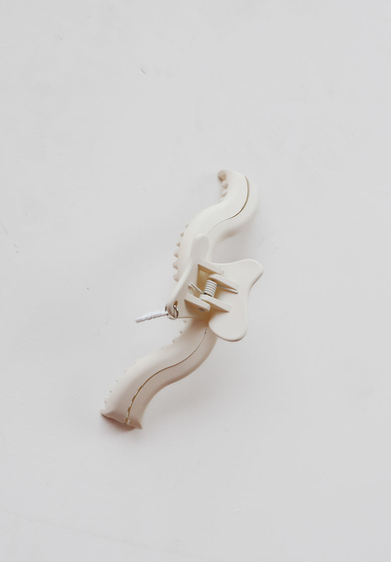 Evergreen X KAXI Wavy Original Hold Everything Claw - Cream