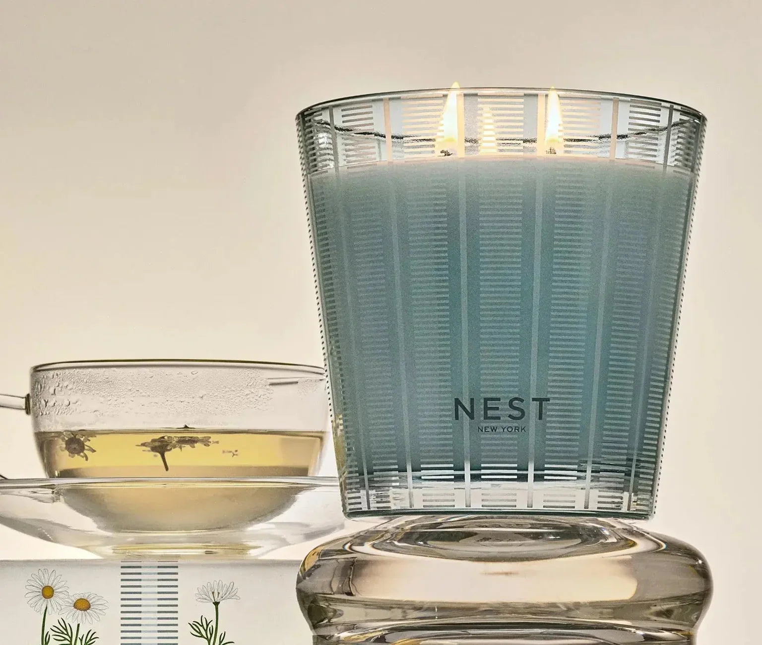 3-Wick Candle 21.1oz Driftwood & Chamomile