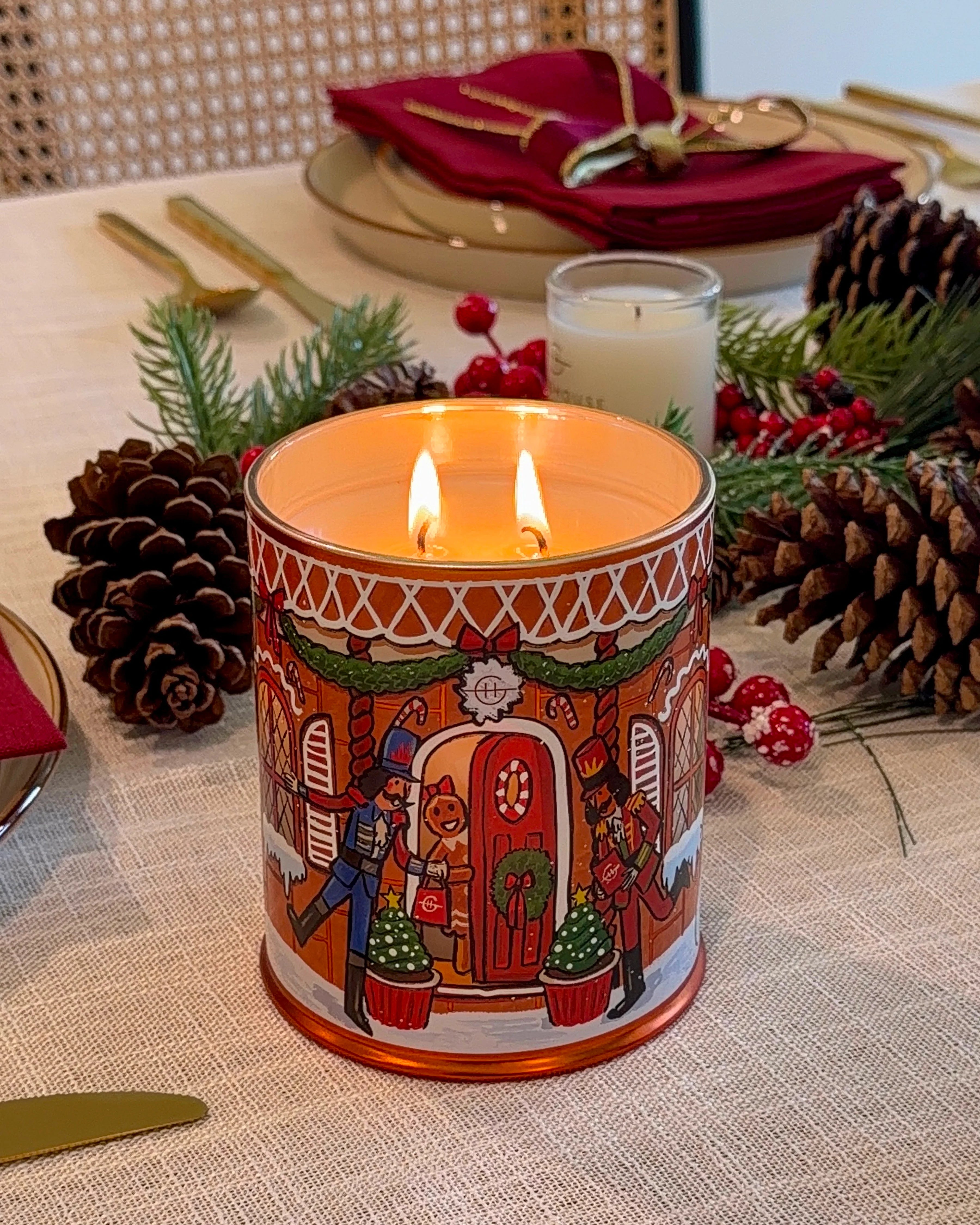 13.4 oz. Candle - Christmas - Gingerbread House